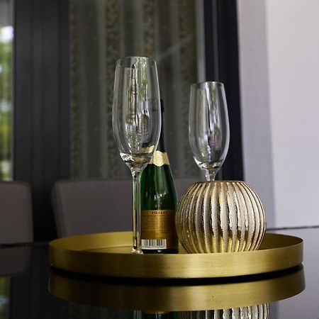 Apartamento Starlight Bronze Szeged- Exclusive Exterior foto