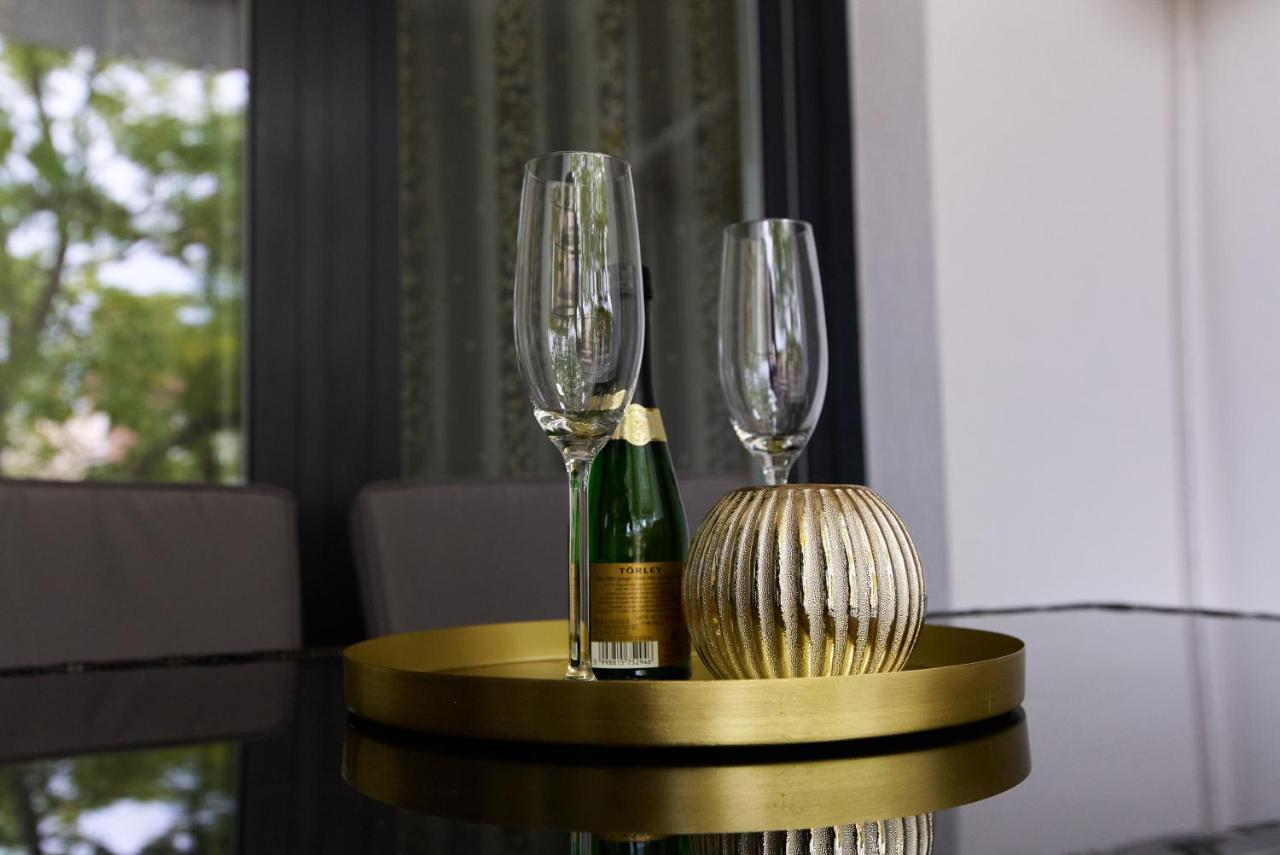 Apartamento Starlight Bronze Szeged- Exclusive Exterior foto